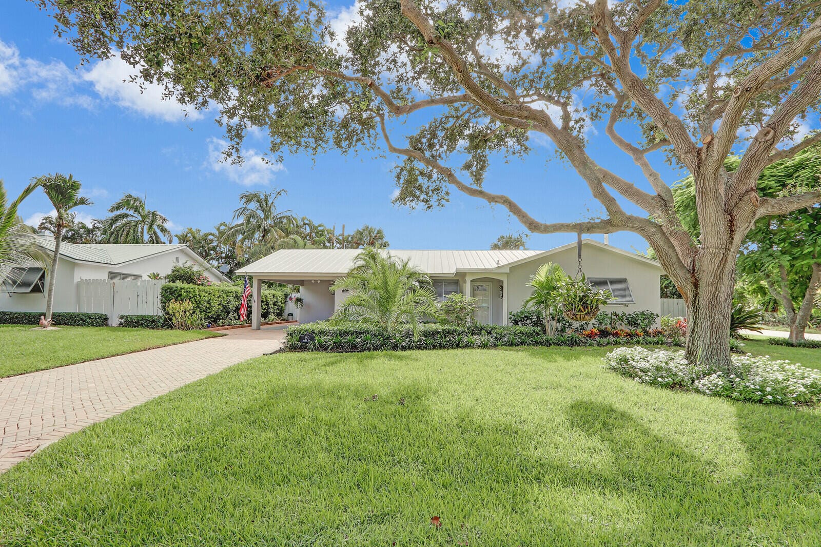 350 Venus Avenue, Tequesta, FL 33469