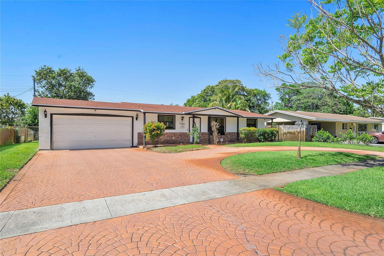 4421 NW 3rd Place, Plantation, FL 33317