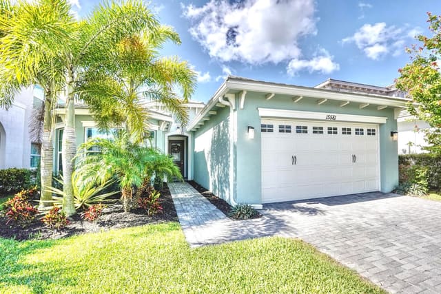 15581 Goldfinch Circle, Westlake, FL 33470