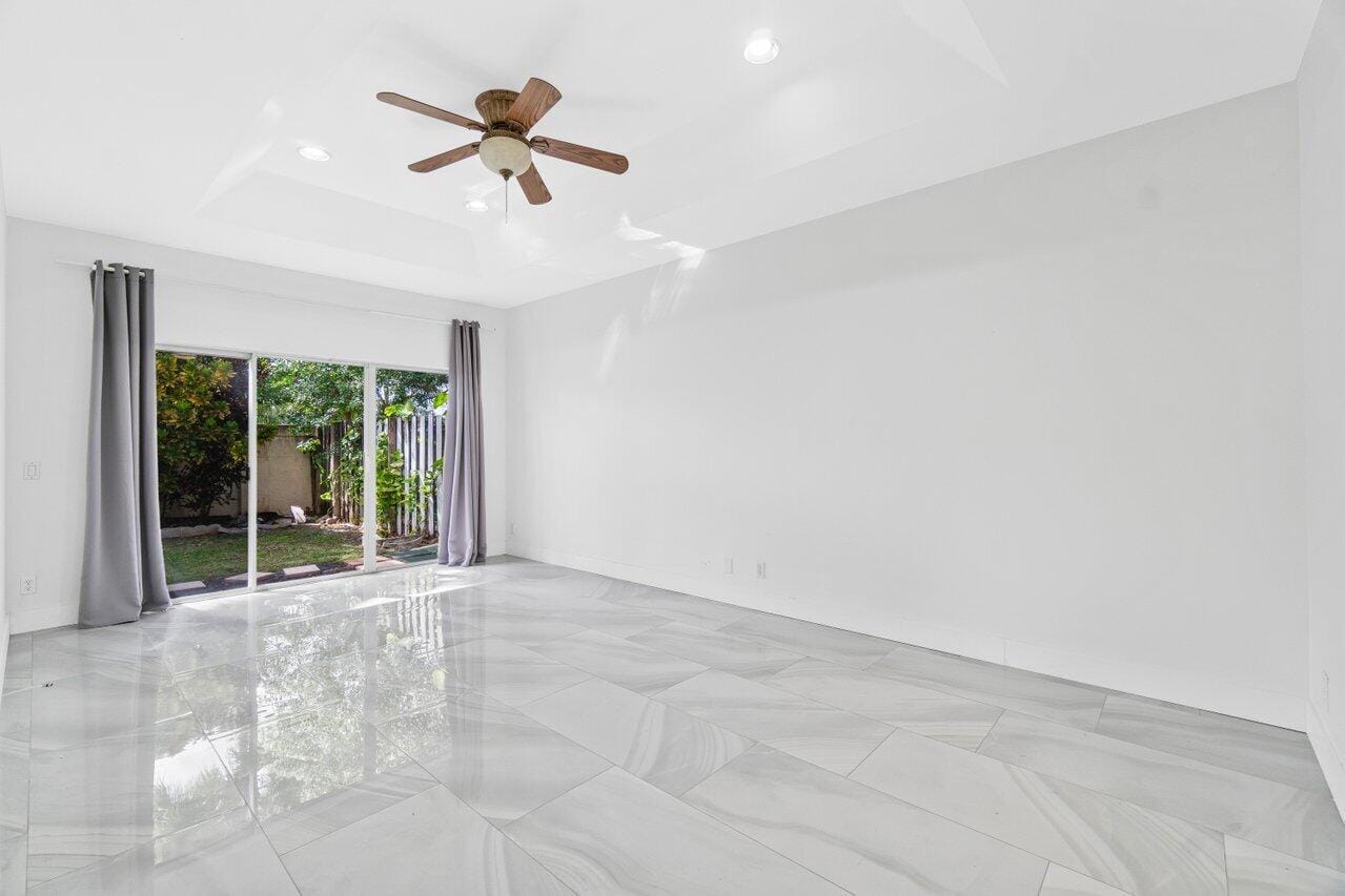 7589 Colony Lake Drive — photo 12