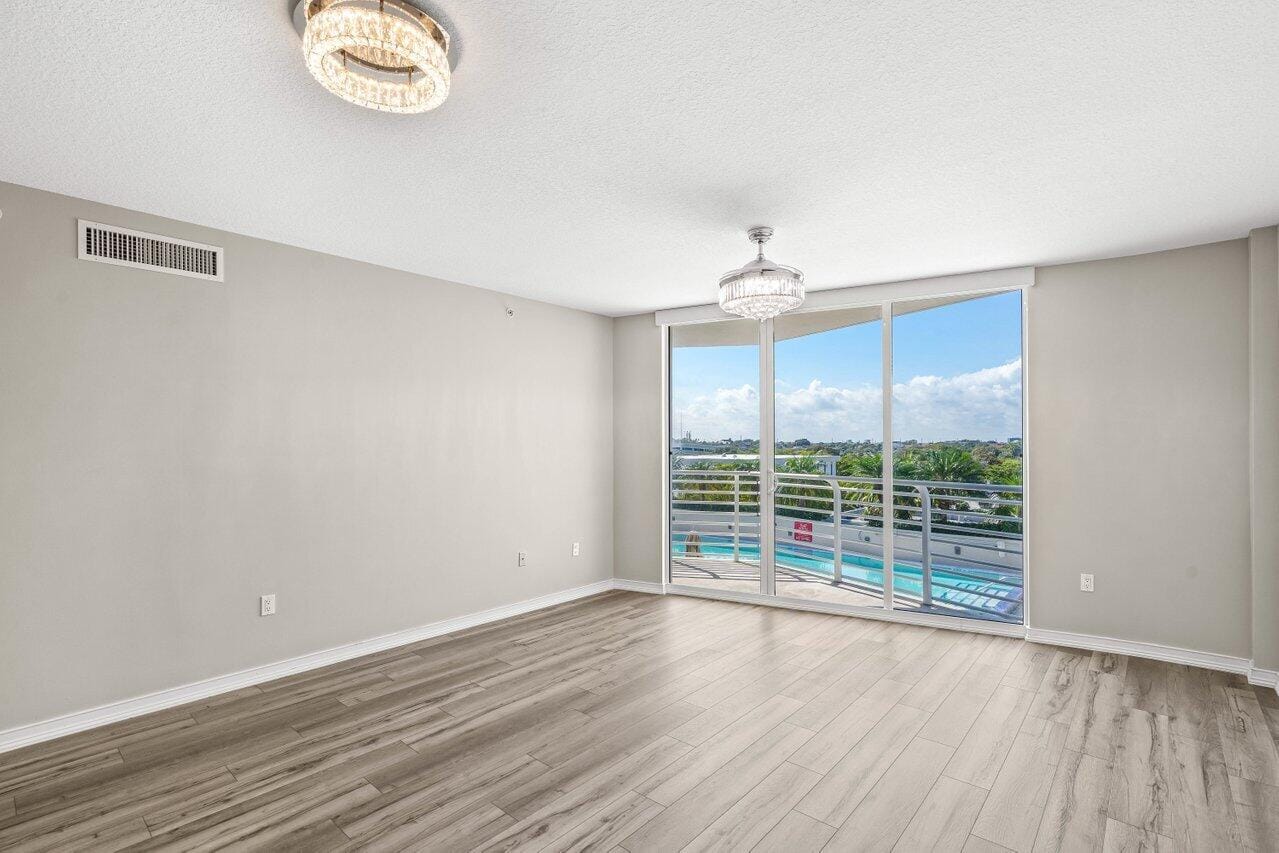 1551 N Flagler Drive 609, West Palm Beach, FL 33401 photo 2