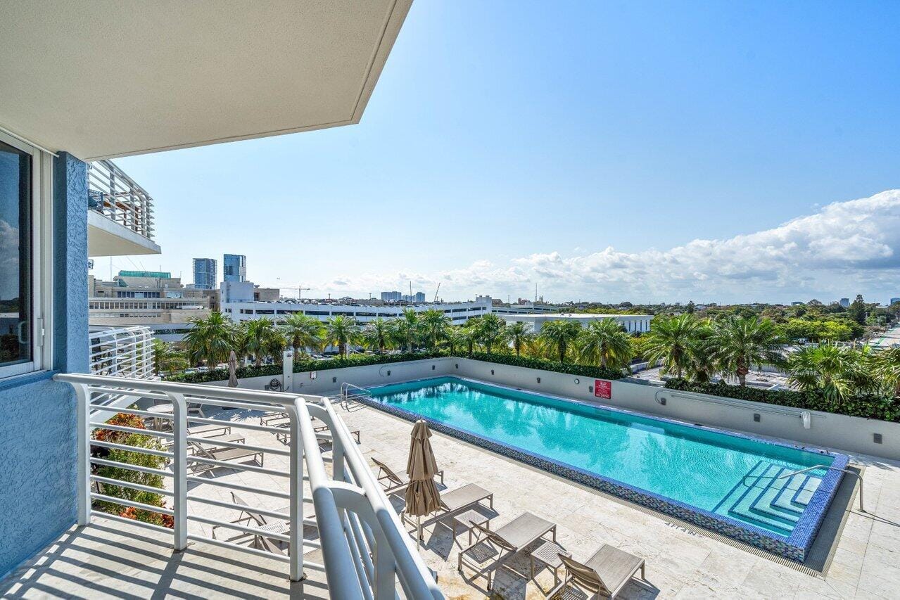 1551 N Flagler Drive 609, West Palm Beach, FL 33401 photo 5