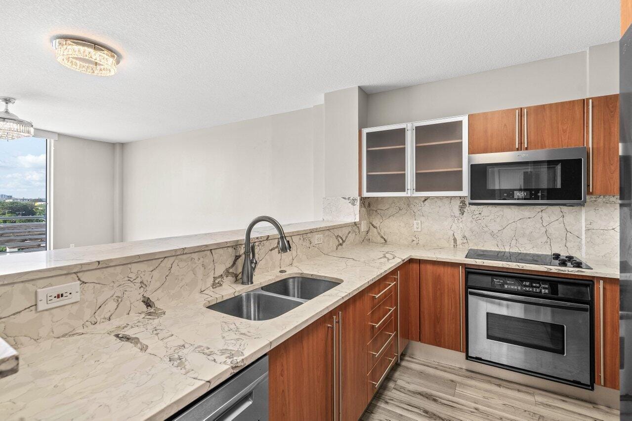 1551 N Flagler Drive 609, West Palm Beach, FL 33401 photo 10