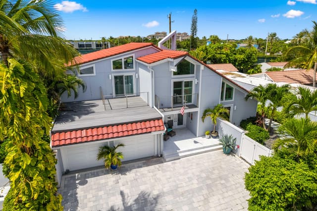 104 Sunfish Lane, sold in Ocean Walk Place, Jupiter, FL