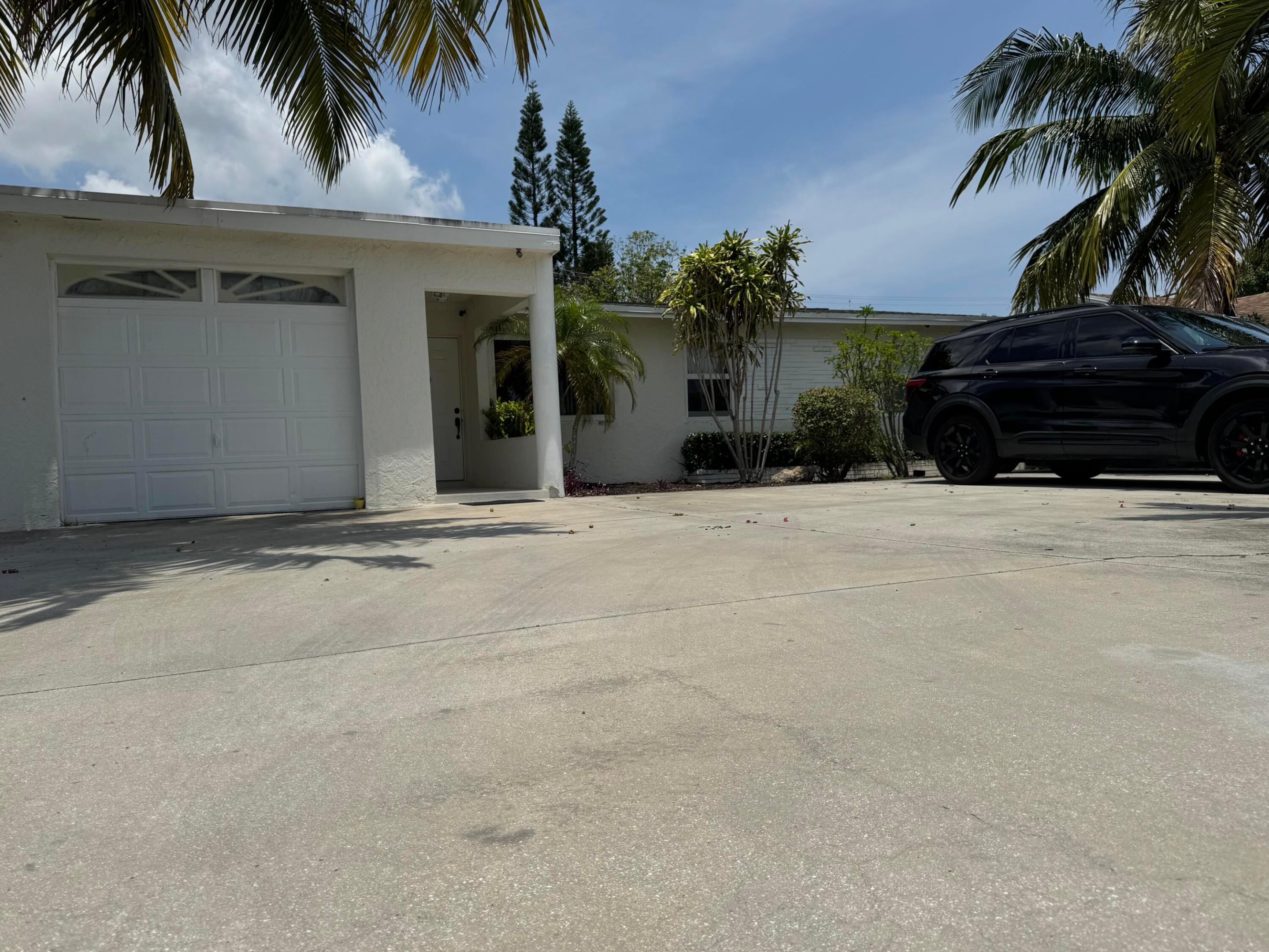 4607 Sutton Terrace S, West Palm Beach, FL 33415, West Palm Beach