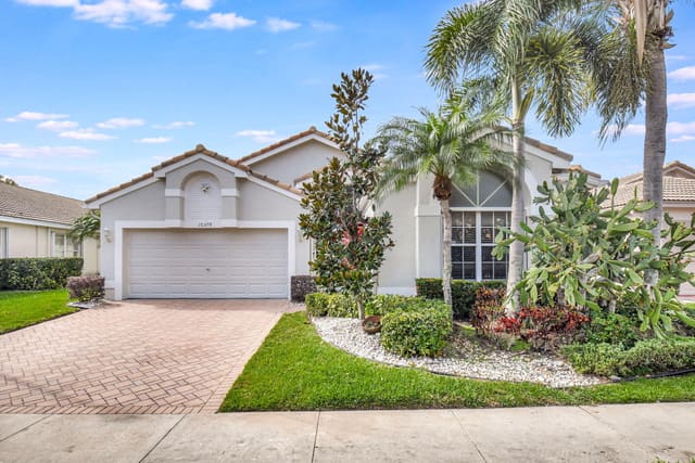 10378 Utopia Circle E, sold in Grove Isle, Boynton Beach, FL