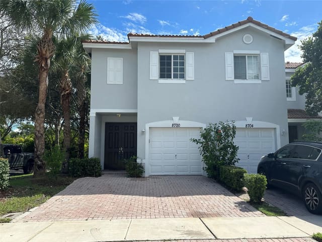 8700 Cypress Walk Court, sold in Cypress Walk, Tamarac, FL