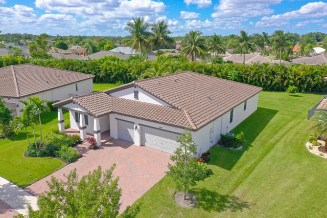 3187 Streng Lane, Royal Palm Beach, FL 33411
