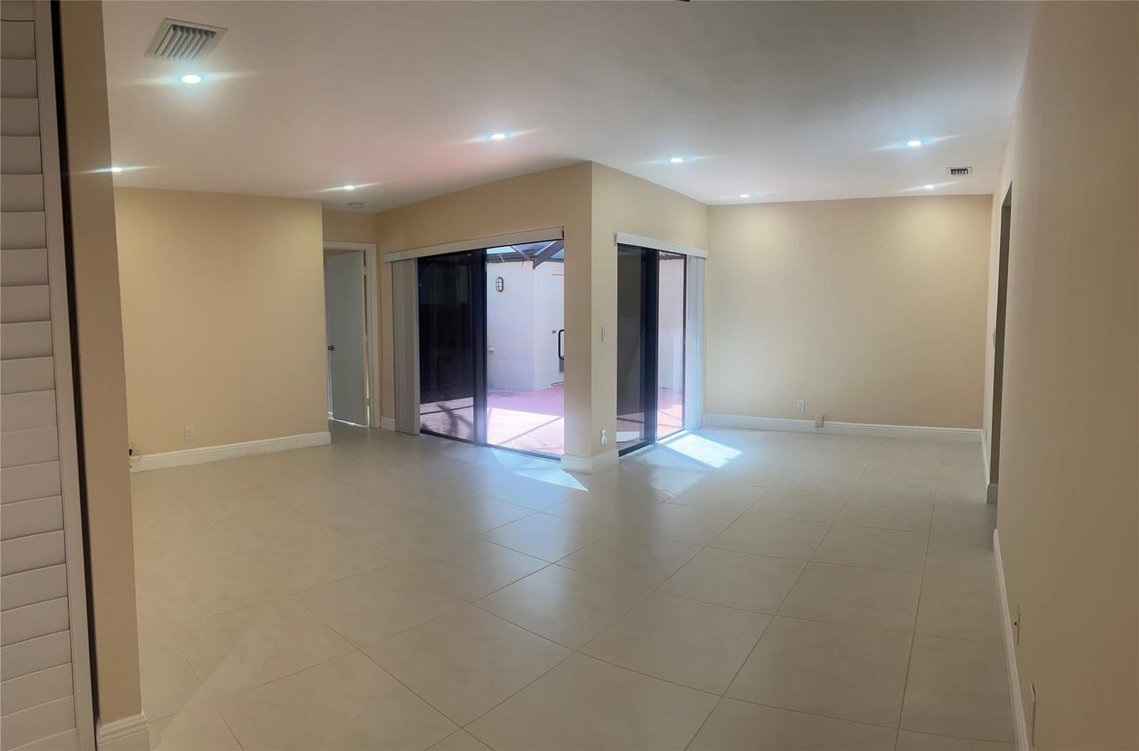 4549 Carambola Circle 27254 — photo 8
