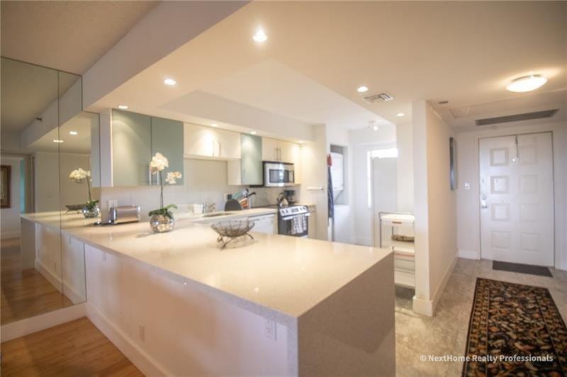 3499 Oaks Way 504 — photo 9