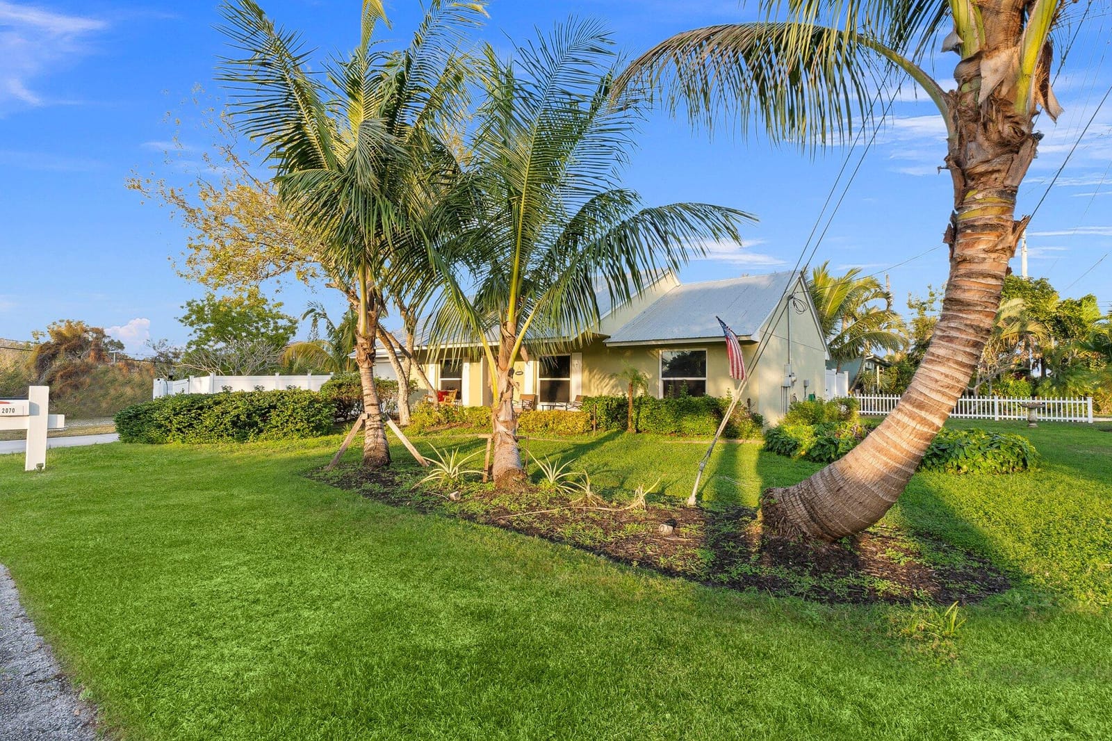 2070 NE Arch Street, Jensen Beach, FL 34957