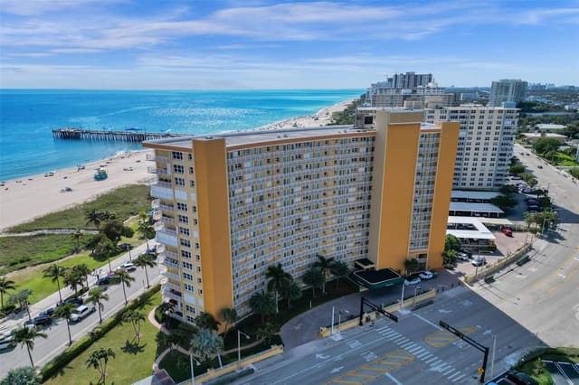 328 N Ocean Boulevard 101, sold in Bermuda House, Pompano Beach, FL