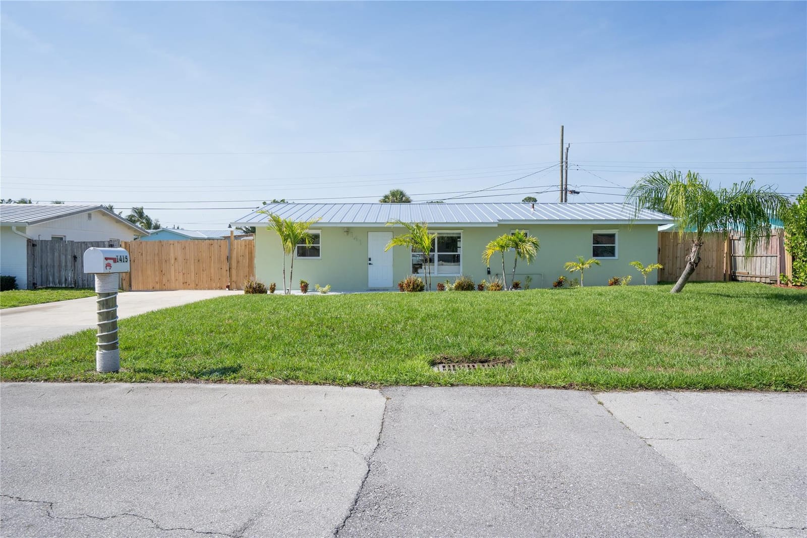 1415 NE Silver Maple Way, Jensen Beach, FL 34957 photo 1