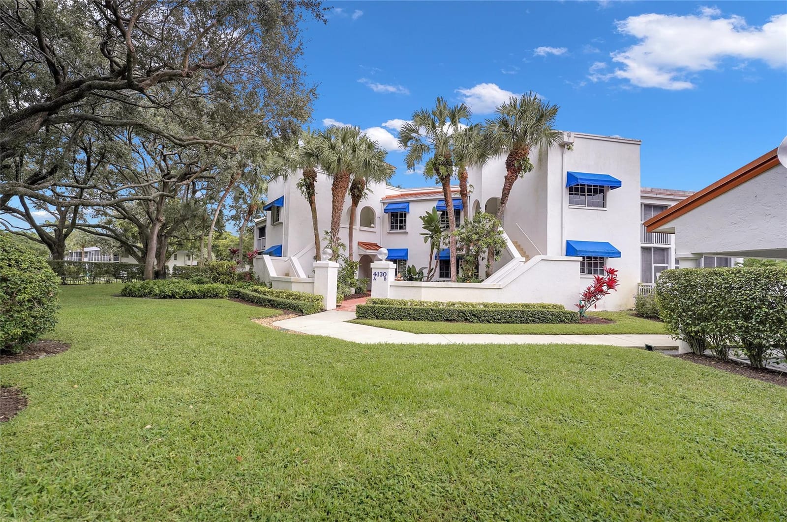 4130 W Palm Aire Drive 301B — photo 2