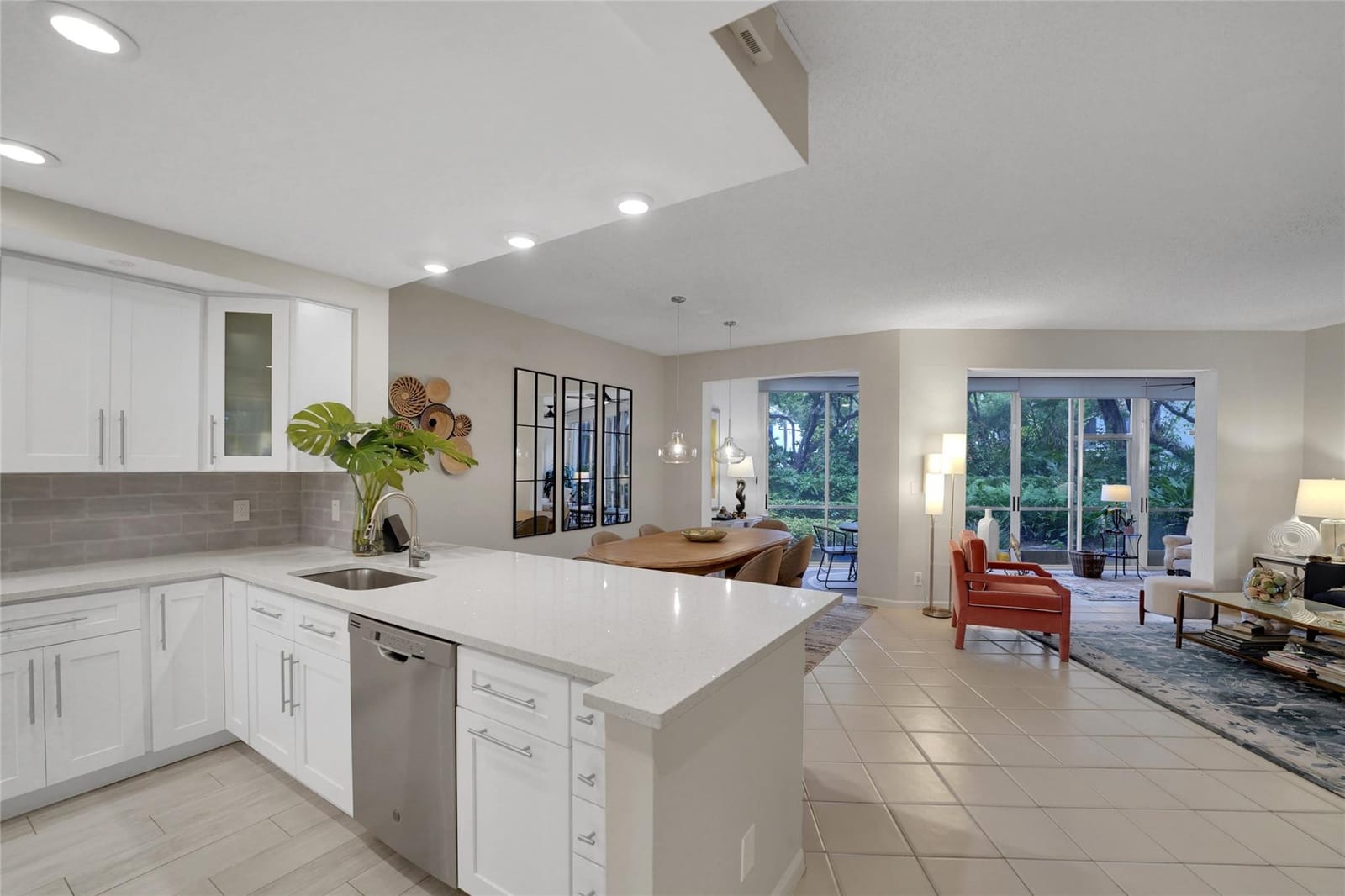 4130 W Palm Aire Drive 301B — photo 8