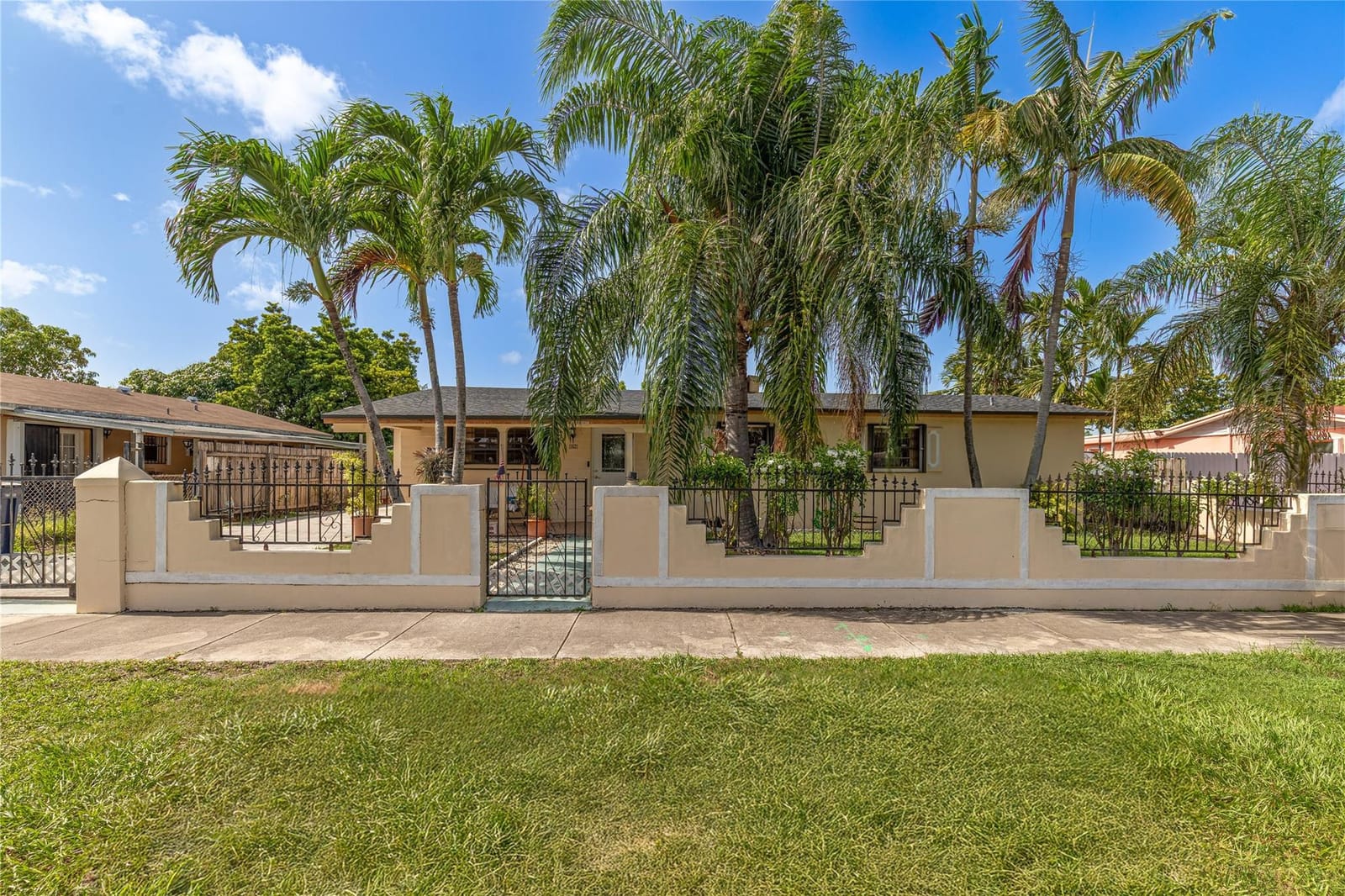11621 SW 182nd Terrace, Miami, FL 33157