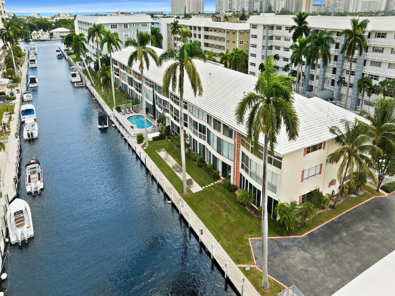3051 NE 47th Court 104, Fort Lauderdale, FL 33308