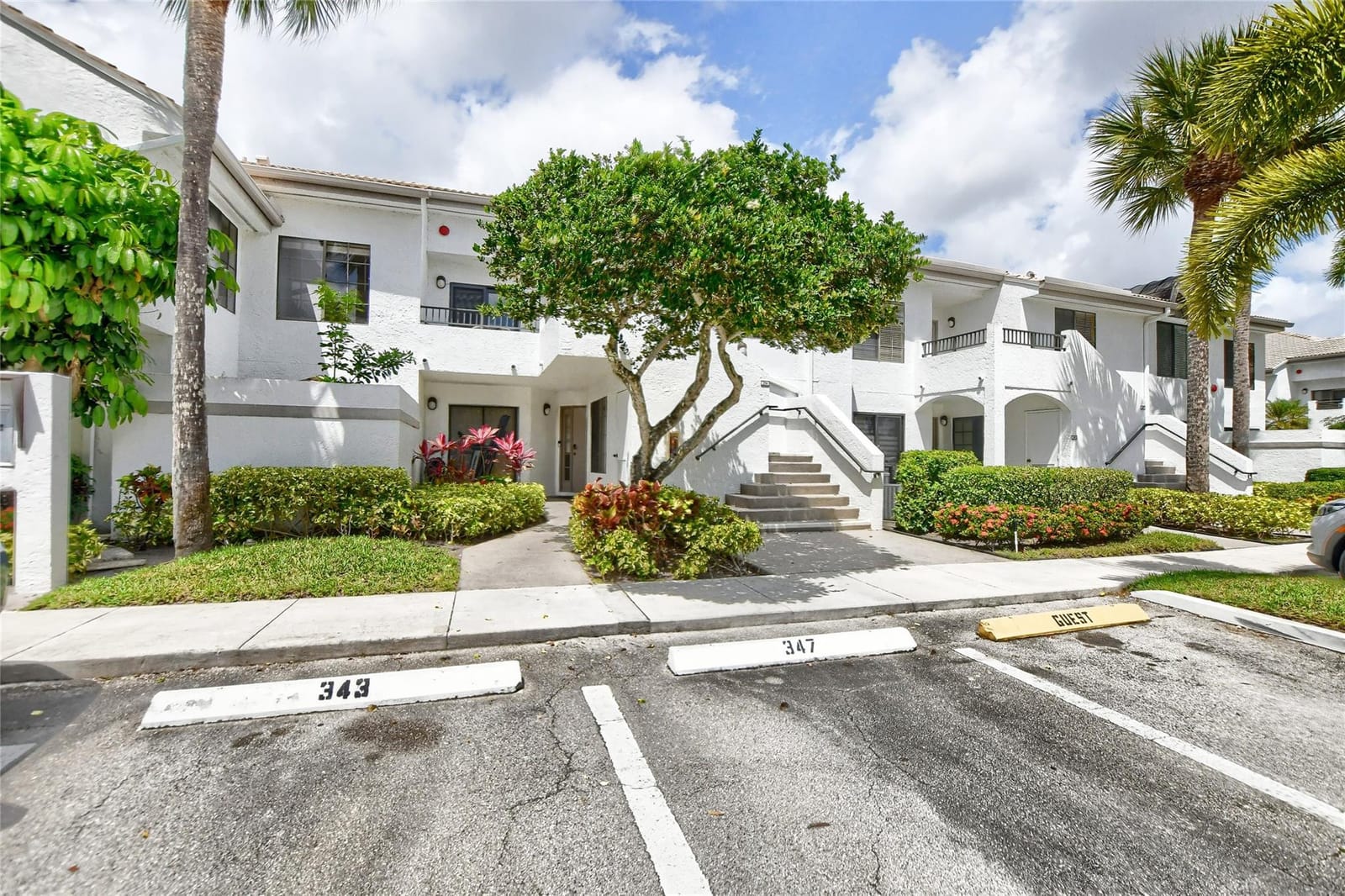 7455 Glendevon Lane 202, Delray Beach, FL 33446