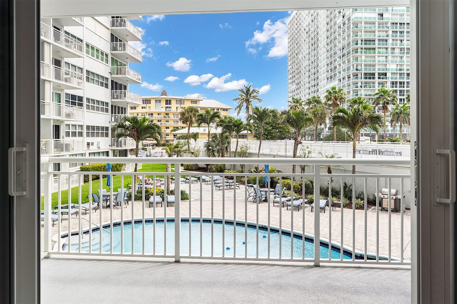 1920 S Ocean Drive 208 — photo 11