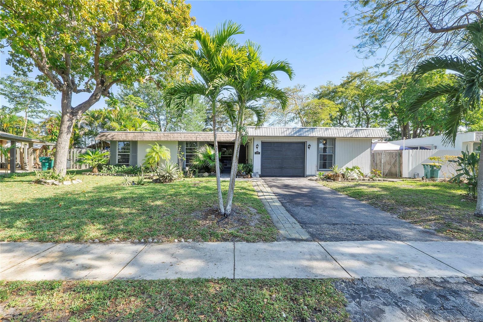 7309 NW 80th Street, Tamarac, FL 33321