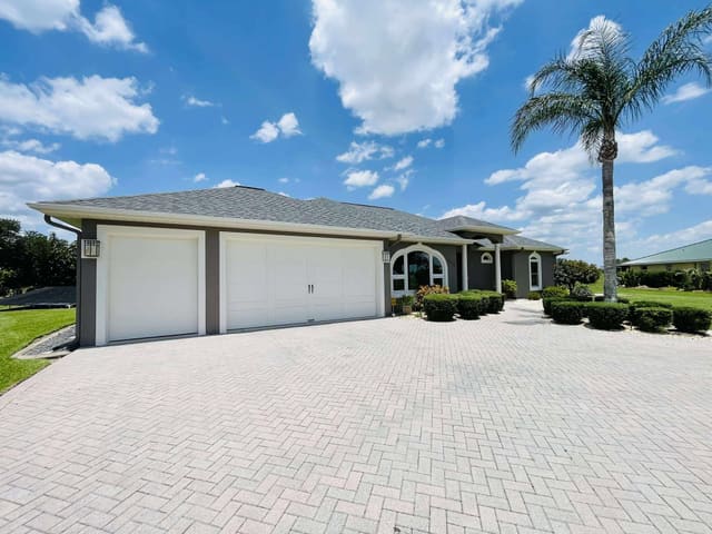 1036 Greenway Terrace, Sebring, FL 33876