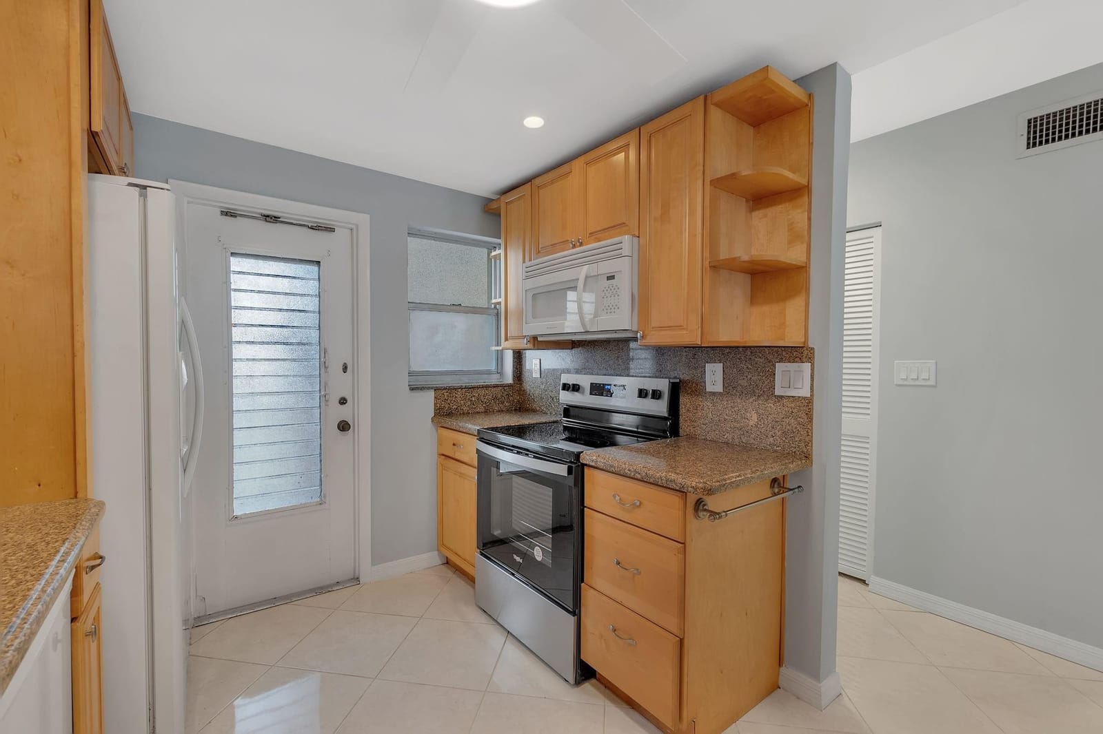 750 N Ocean Boulevard 408, Pompano Beach, FL 33062 photo 16