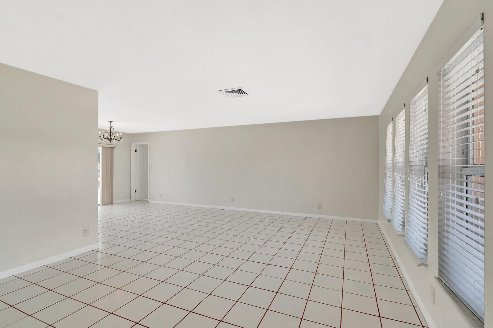 1746 W Terrace Drive — photo 5