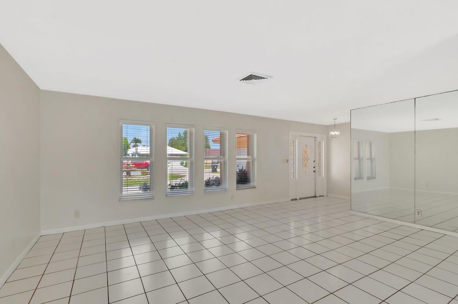1746 W Terrace Drive — photo 7
