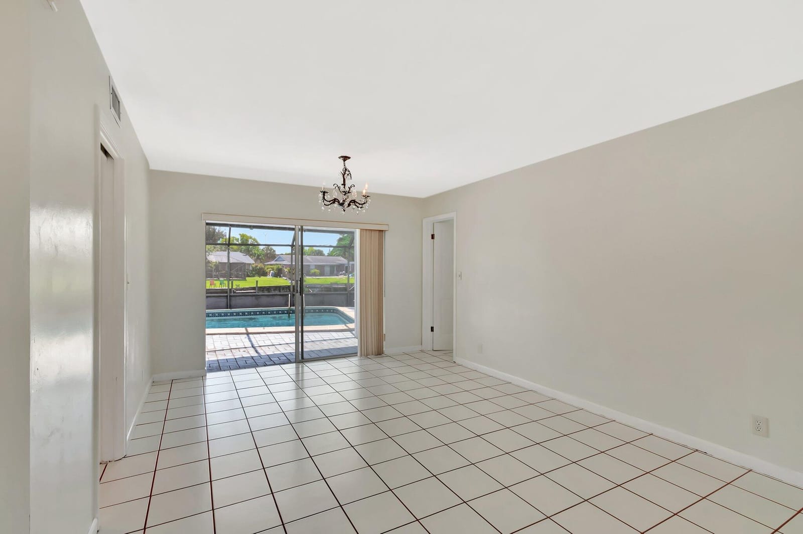 1746 W Terrace Drive — photo 9