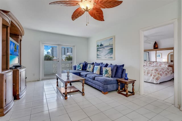 320 S Surf Road 304, sold in Baker Towers, Hollywood, FL
