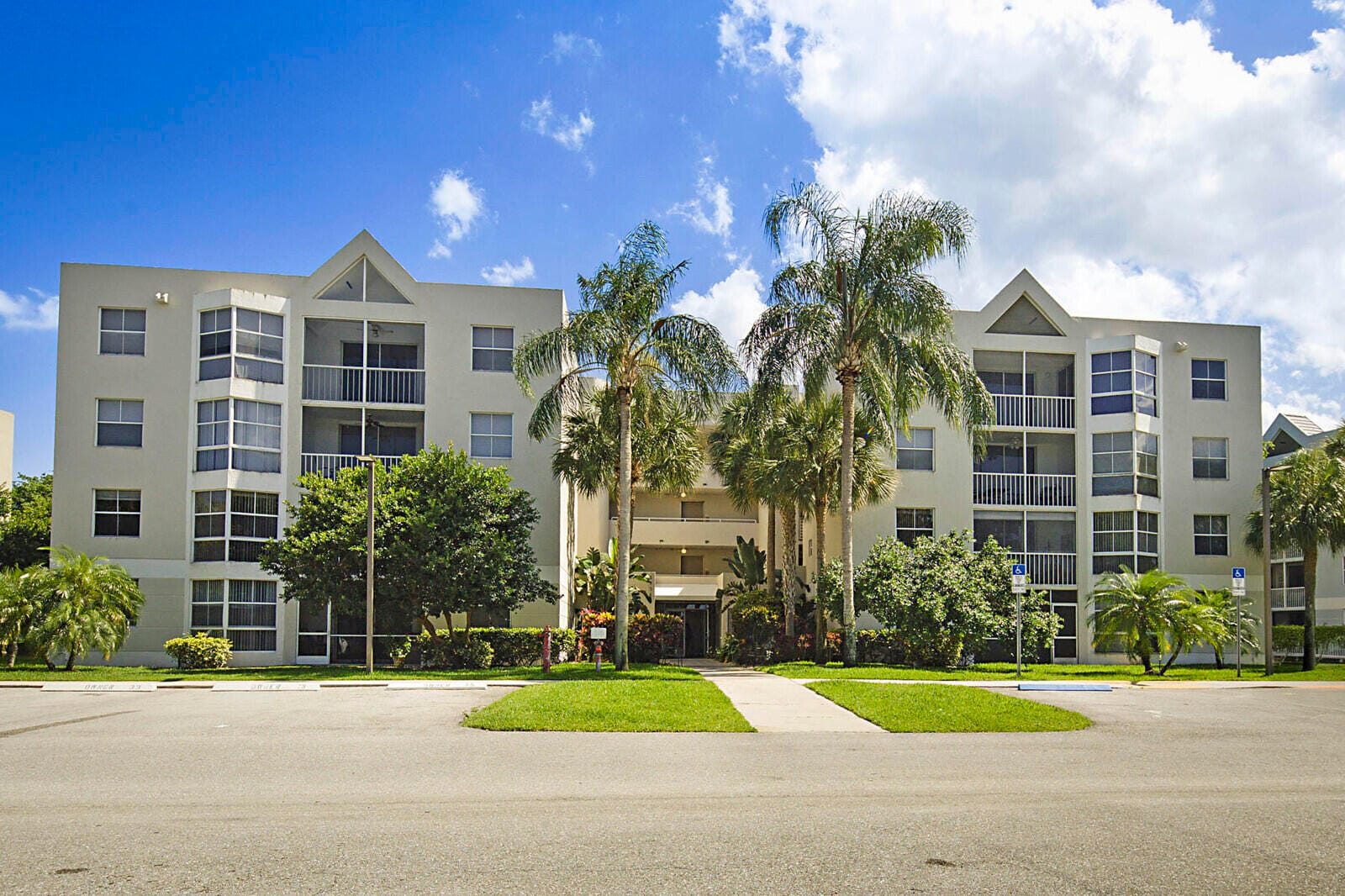 5936 Morningstar Circle 201, Delray Beach, FL 33484
