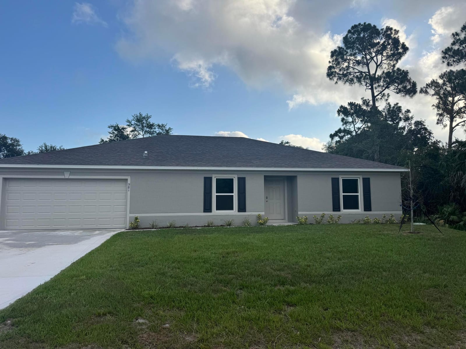 981 SW Worcester Lane, Port St. Lucie, FL 34953