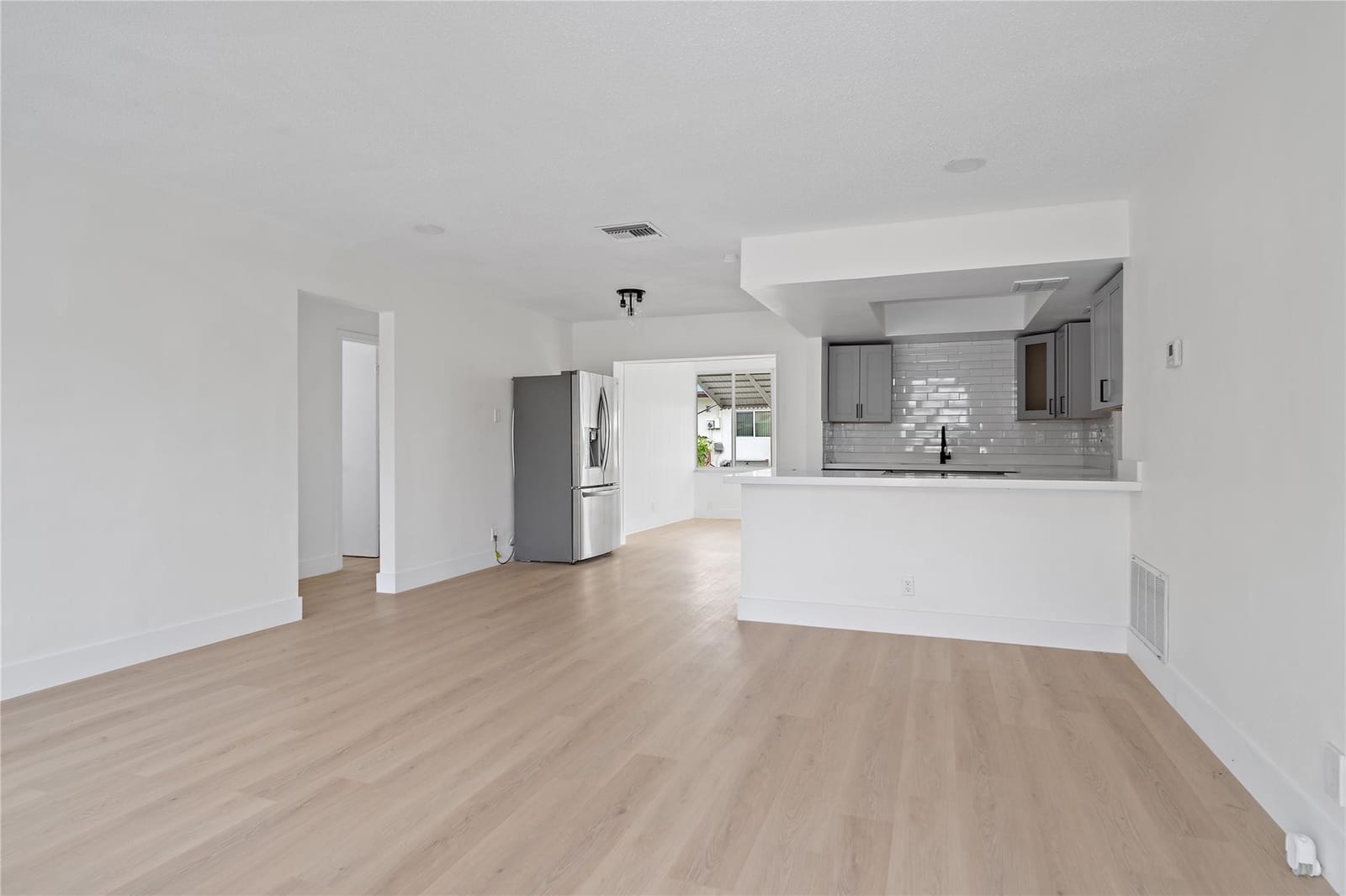 4510 NW 49th Drive — photo 7