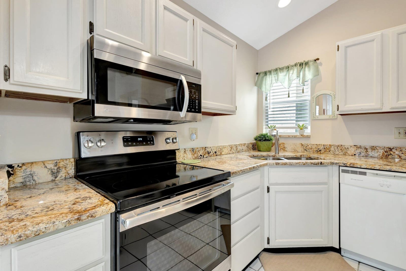 12697 Coral Breeze Drive, Wellington, FL 33414 photo 16