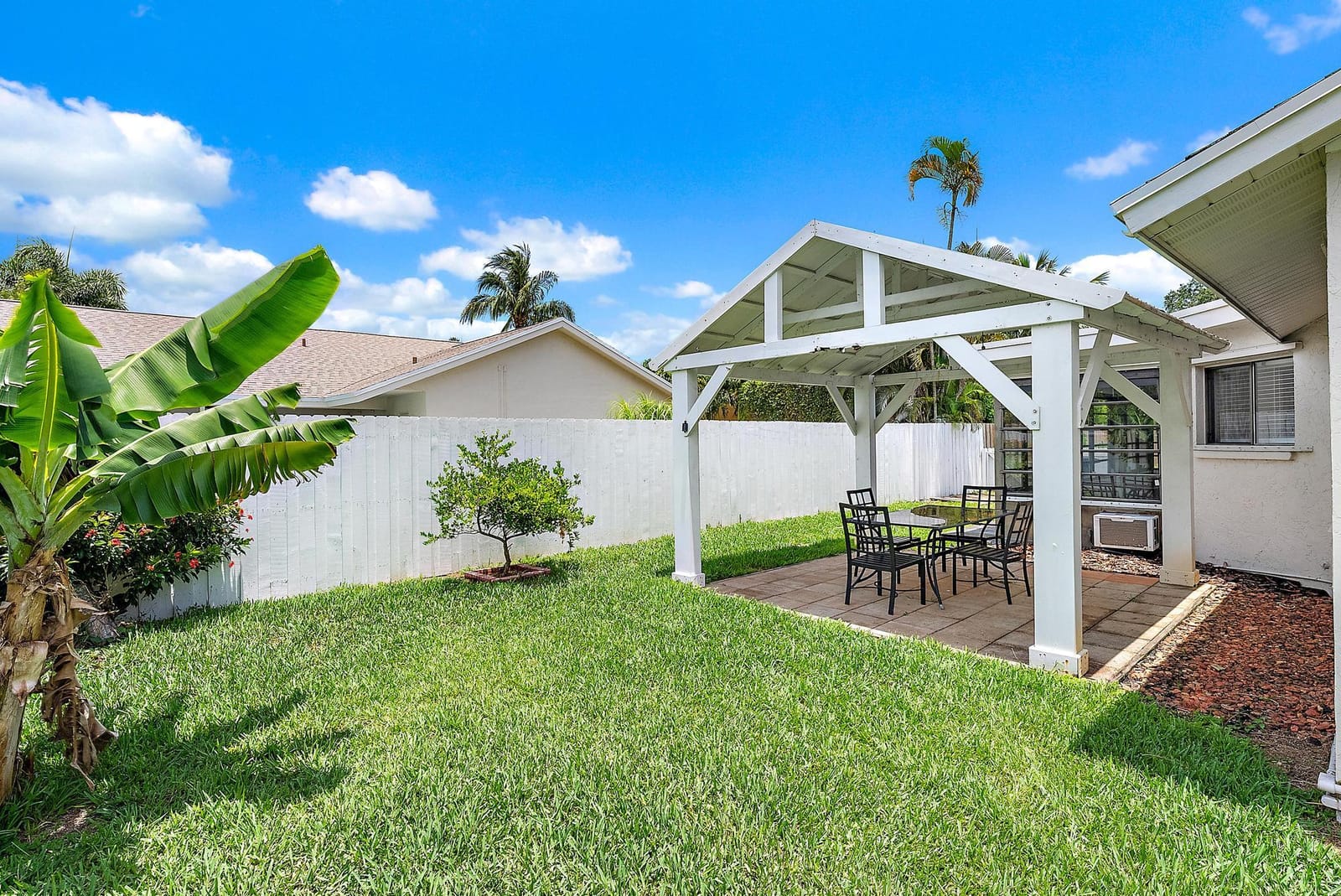 110 Parkwood Drive, Royal Palm Beach, FL 33411 photo 20