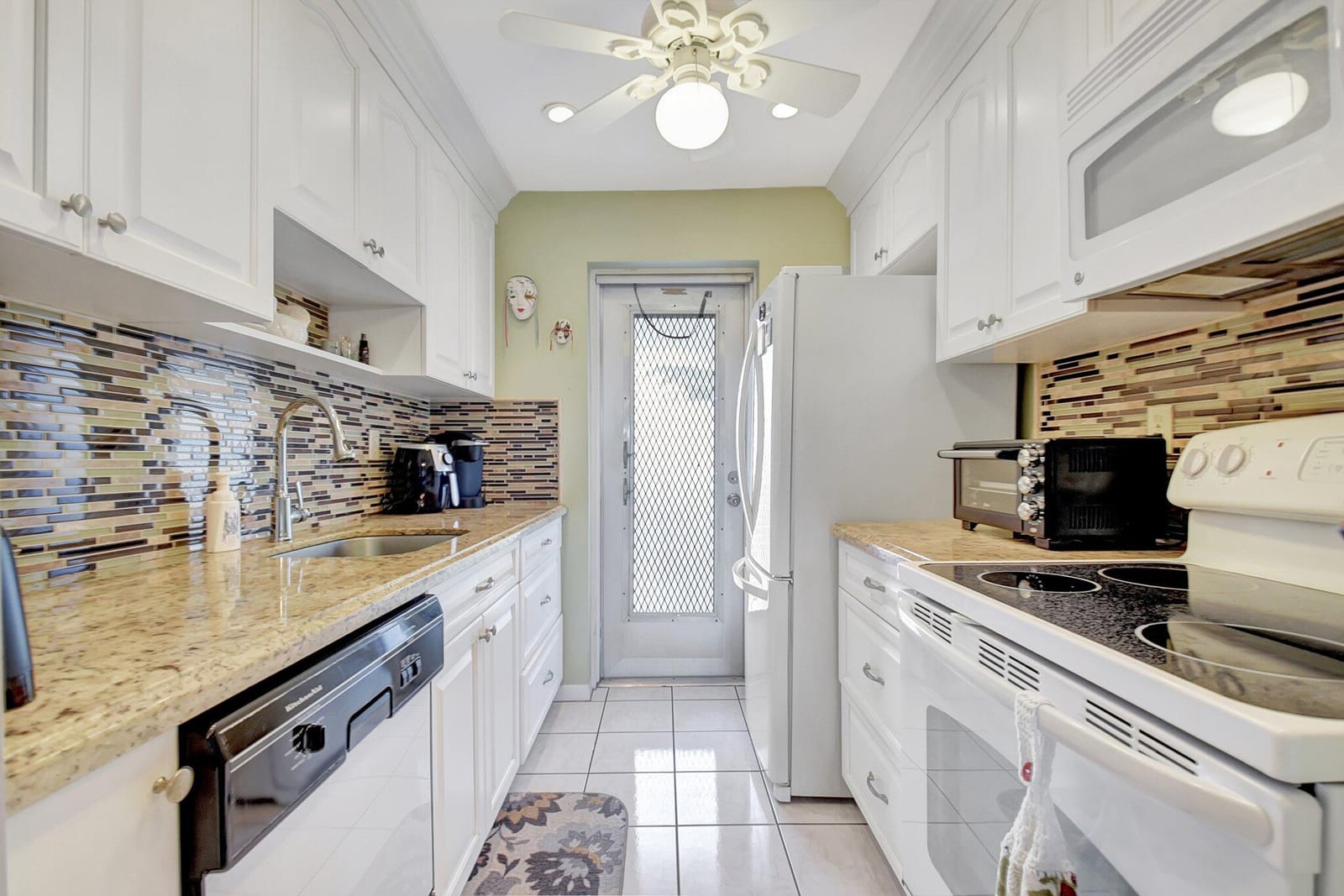 1112 Lake Terrace 203, Boynton Beach, FL 33426 photo 7
