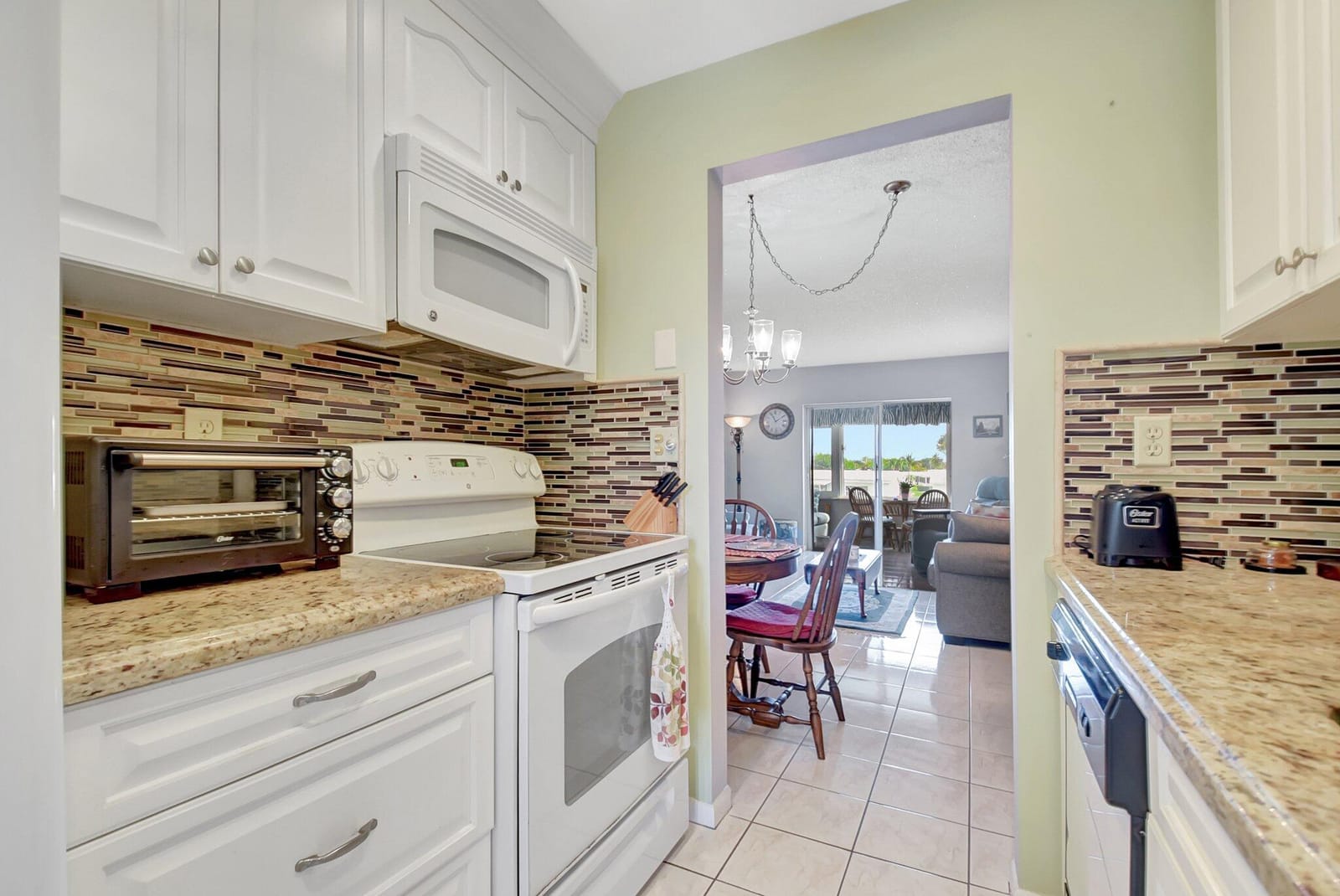 1112 Lake Terrace 203, Boynton Beach, FL 33426 photo 9
