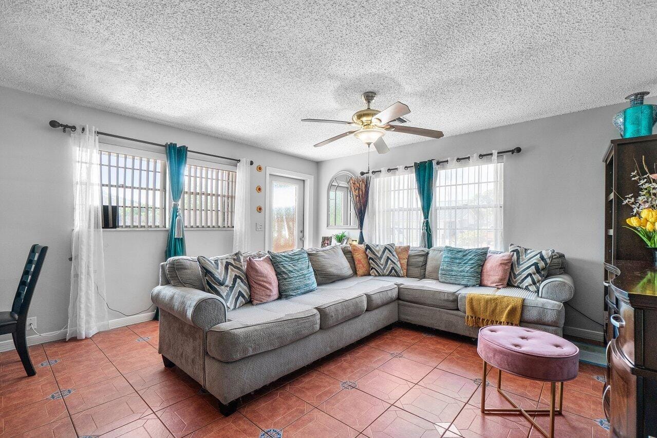 1441 W Hardee Street, Lantana, FL 33462 photo 5