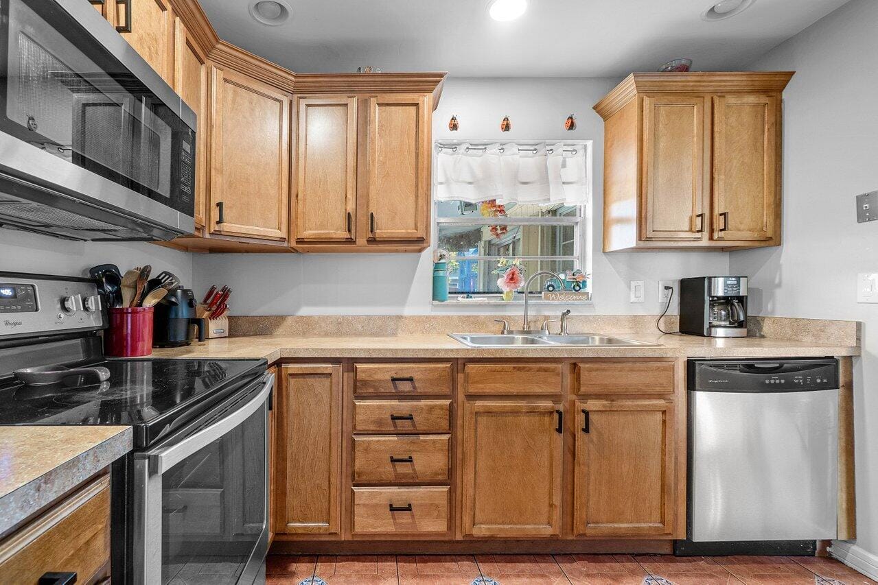 1441 W Hardee Street, Lantana, FL 33462 photo 10