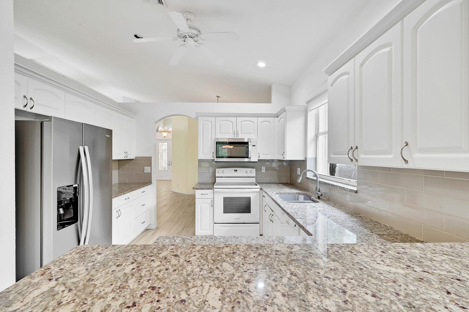 10410 Gold Leaf Drive — photo 2