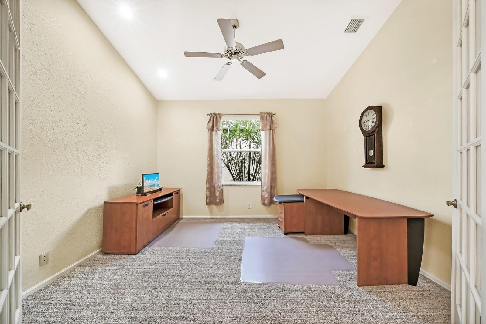10410 Gold Leaf Drive — photo 6