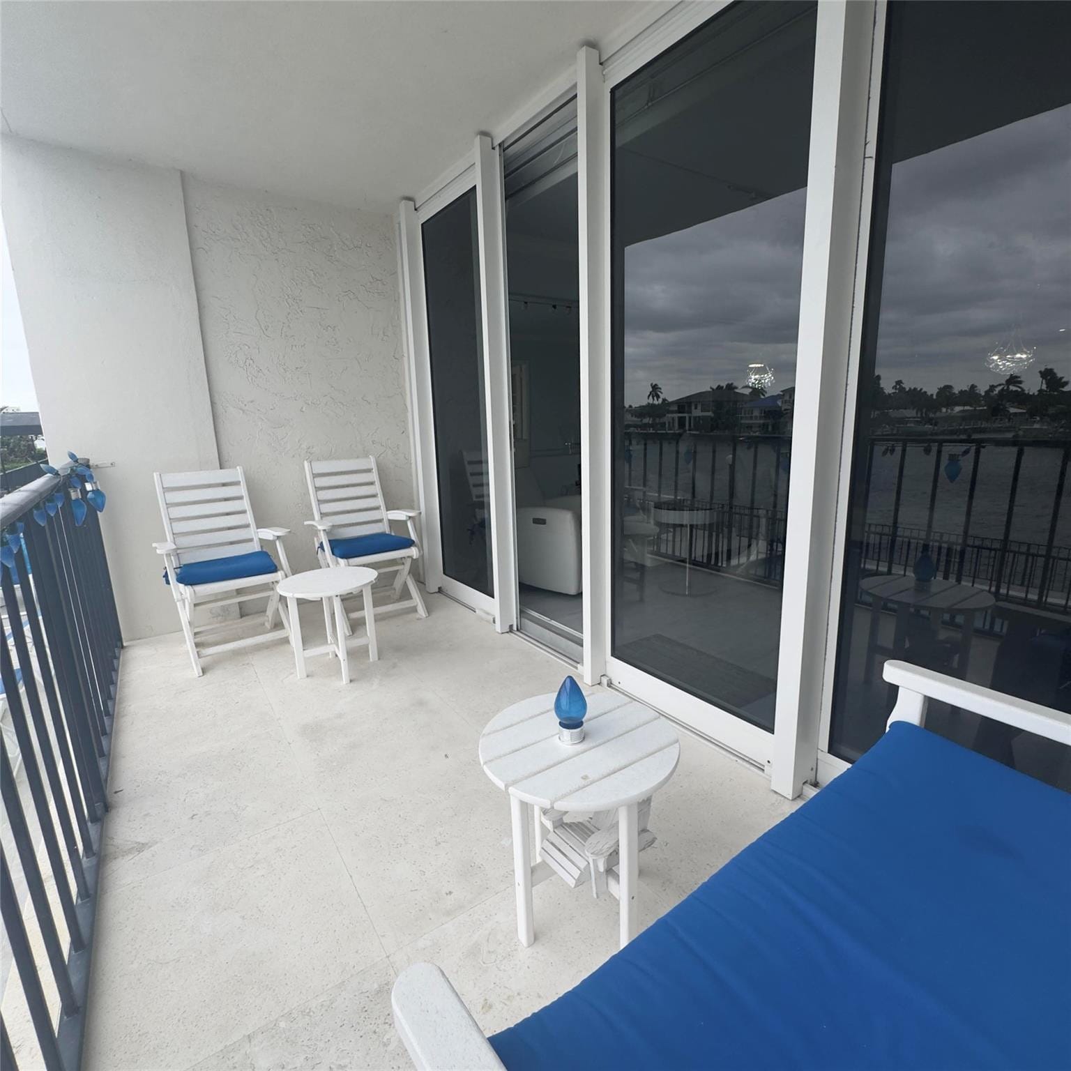 521 N Riverside Drive 202 — photo 11
