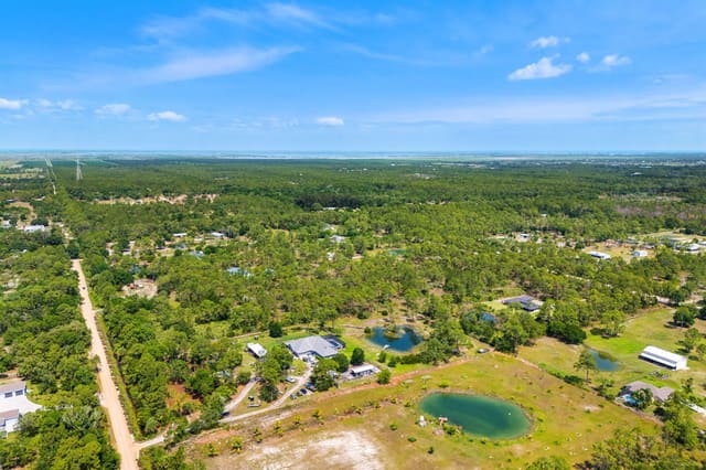 13448 85th Street, sold in Fellsmere Farms Co S/D Of Unsurveyed Twp 31 Rng 37, Fellsmere, FL