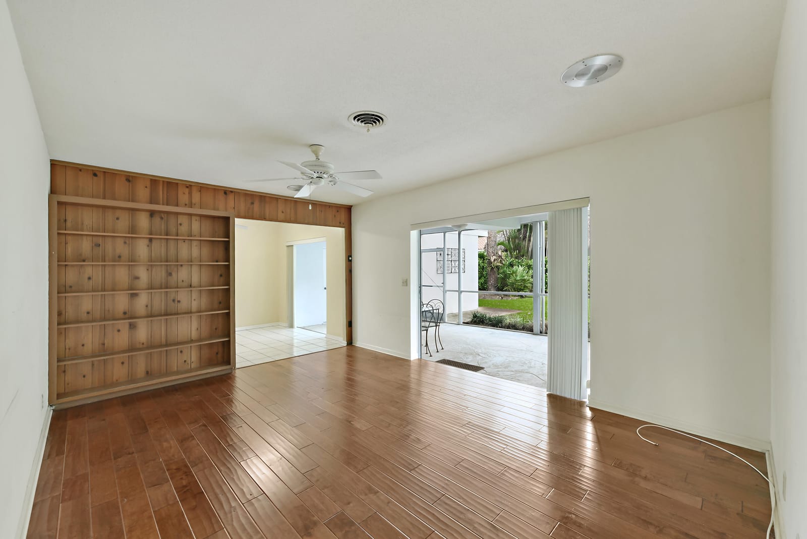 324 River Drive — photo 7