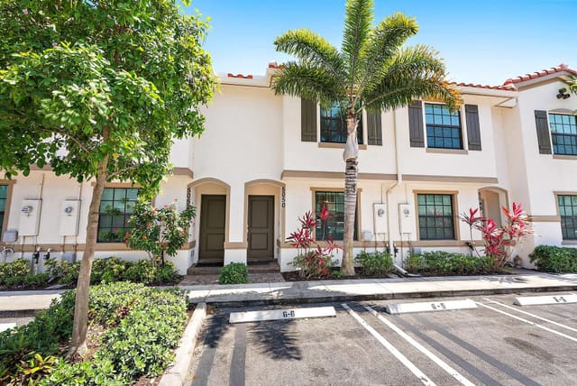 5050 Genove Place, Riviera Beach, FL 33410