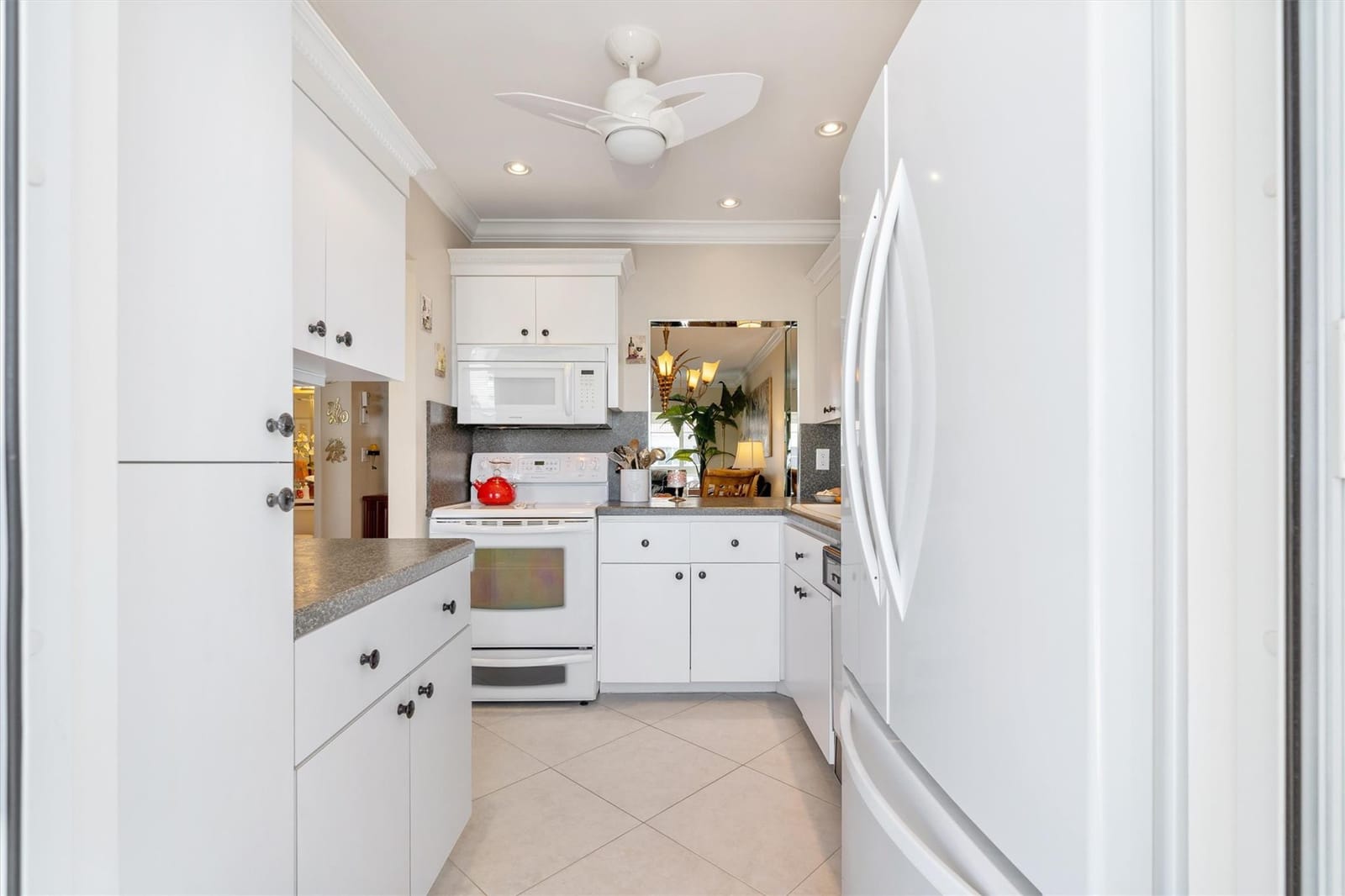 1461 S Ocean Boulevard 327, Lauderdale-By-The-Sea, FL 33062 photo 26