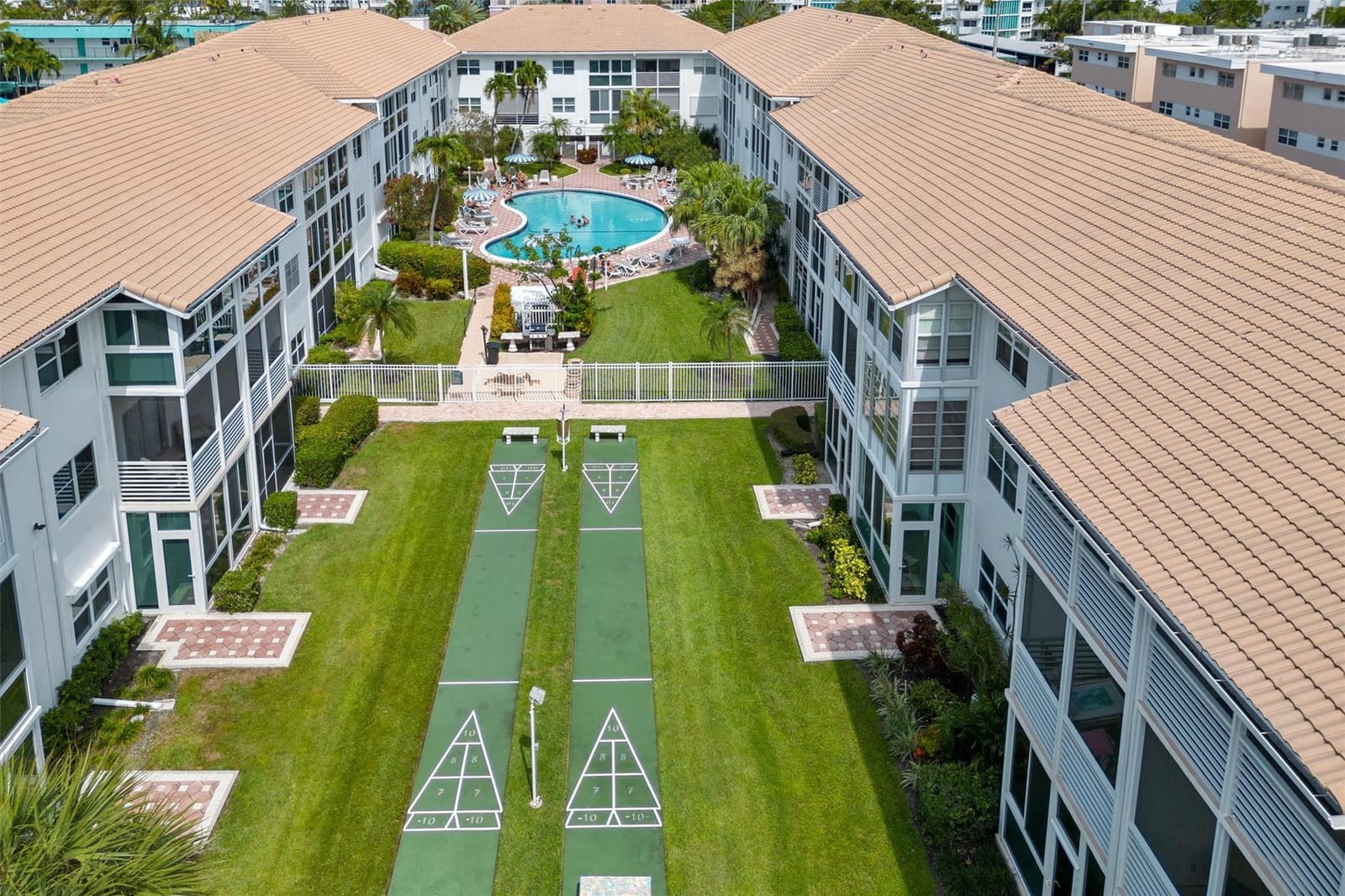 1461 S Ocean Boulevard 327, Lauderdale-By-The-Sea, FL 33062 photo 8
