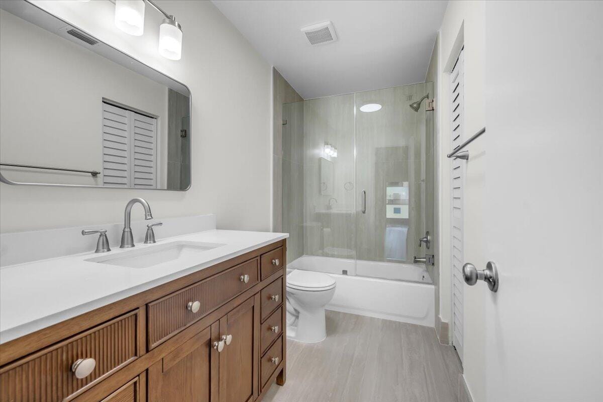 1714 Palmland Drive 1714 — photo 5