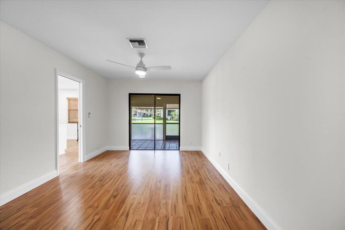 1714 Palmland Drive 1714 — photo 7