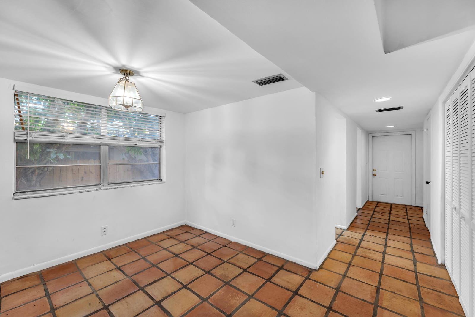 1912 NE 6th Street, Deerfield Beach, FL 33441 photo 12
